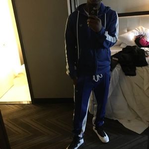 Meet your Posher, Theezy